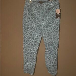 NWT slim-sation golf capris size 6